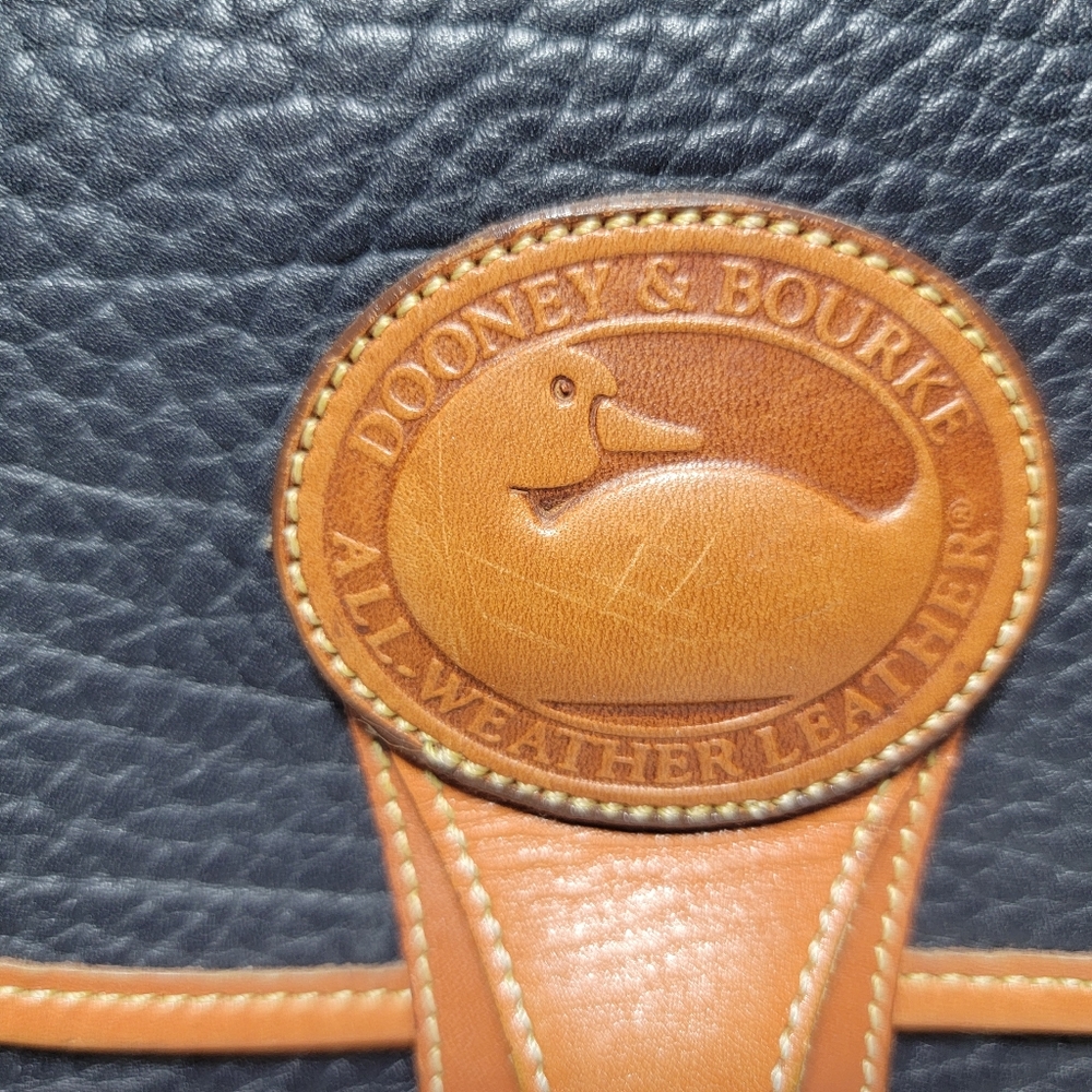 Vintage 1980's Navy Blue Dooney & Bourke Essex Shoulder Bag Crossbody - Picture 12 of 15
